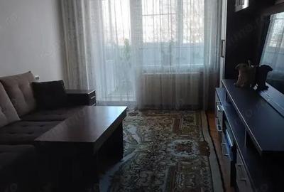 Apartament cu 3 camere decomandat în Rahova - 3