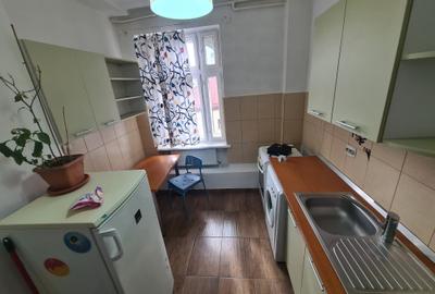 Garsonieră decomandată, mobilată în P-ța Romană - 4