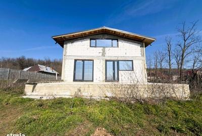 Casă cu 5 camere cu Teren 1490 Mp în Curtișoara - 6