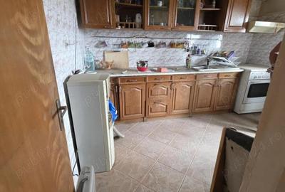 Apartament 4 camere de vanzare Alexandru Obregia - Piata Straduintei - 14