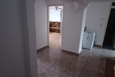 Apartament cu 4 camere decomandat în Orașul Vechi