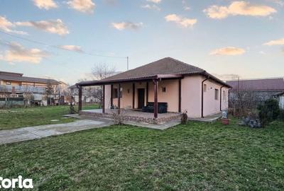 Casă cu 5 camere decomandat cu Teren 1487 Mp în Central - 11