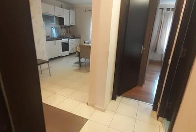 Apartament cu 2 camere decomandat în Republicii