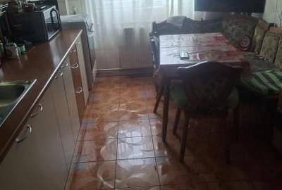 Apartament cu 4 camere semidecomandat, mobilat în Berceni - 3