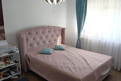 Apartament cu 3 camere decomandat în Central - 1