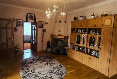 Casă cu 4 camere cu Teren 2000 Mp în Orosia - 5