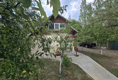 Vanzare Casa cu 3 camere si teren de 4000 mp in Soimari-Prahova - 2