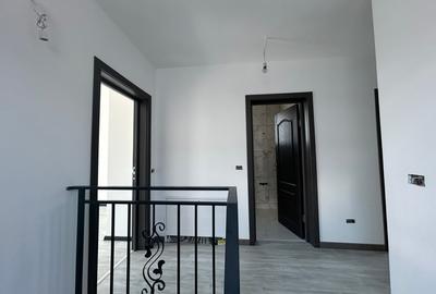 Duplex cu 4 camere cu Canalizare în Popas Păcurari - 10