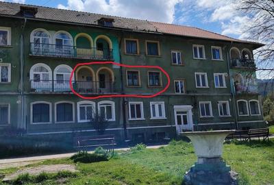 Apartament cu 3 camere decomandat în Jiu-Paroșeni - 8