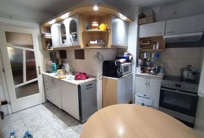 Apartament cu 4 camere, mobilat în Central - 1