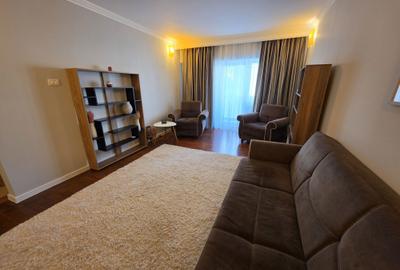 Apartament cu 3 camere decomandat în Central - 1