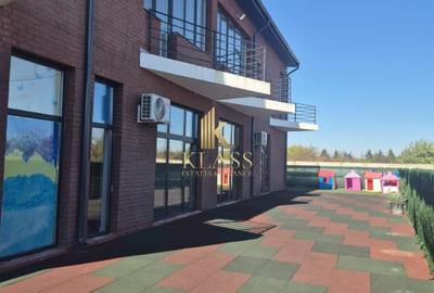 Spatiu Comercial de VANZARE – British Village, Tunari - 1