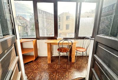 Apartament cu 2 camere semidecomandat în Romană