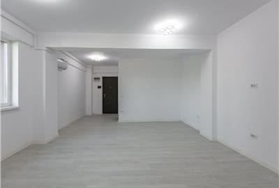 Apartament cu 2 camere decomandat în Gherăiești - 2