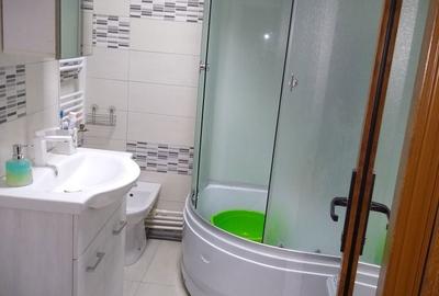 Apartament cu 2 camere decomandat în Petroșani - 2