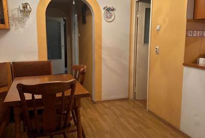 Apartament cu 3 camere decomandat în Vasile Aaron - 1