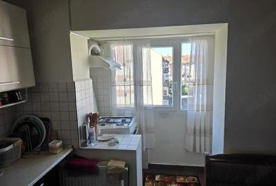 Apartament cu 2 camere decomandat în Carpați 2 - 5