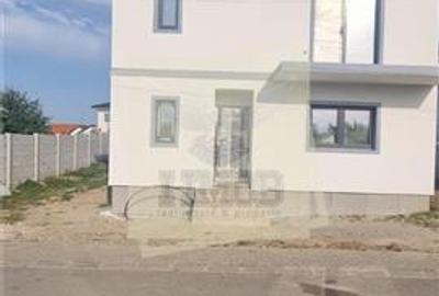 Casă individuală cu 4 camere cu Canalizare în Cristian - 2