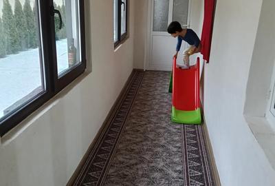 Casa de vanzare piatra olt la strada principala Intr o zona in plina dezvoltare - 2