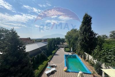 Casa / Vila cu 6 camere de vanzare - 11