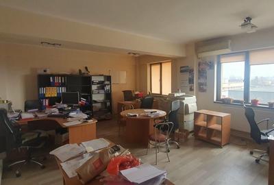 Spațiu comercial, de 807 mp, în Halta Traian - 11