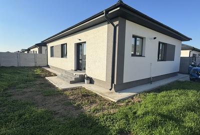 Casă cu 4 camere cu Teren 380 Mp în Central - 2