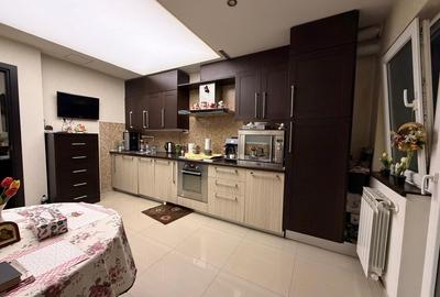 Apartament cu 3 camere decomandat în Mărășești - 11