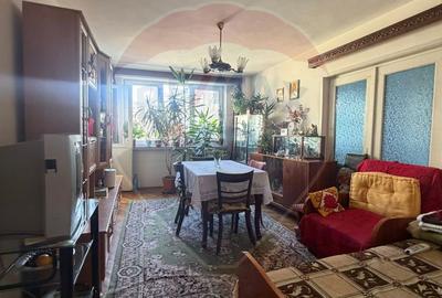 Apartament cu 3 camere decomandat în Valea Rosie - 3