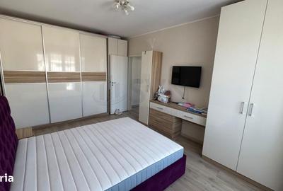Apartament cu 2 camere decomandat în Apărătorii Patriei - 5