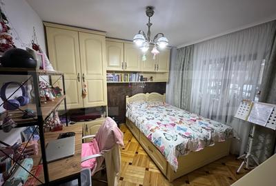 Apartament cu 3 camere, decomandat, Obcini - 4