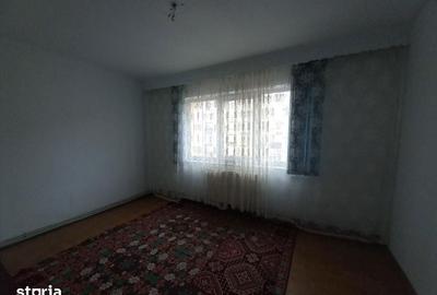 Apartament cu 2 camere decomandat în Traian - 4