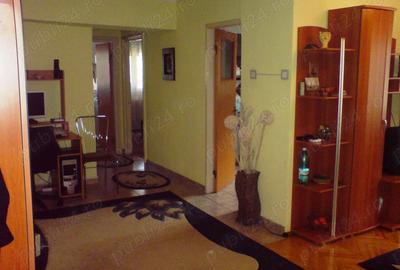 Inchiriez ap. 3 camere, Bdul Iuliu Maniu, 50m de metrou Piata Gorjului ?i sta?ie autobuz, reabilitat - 4