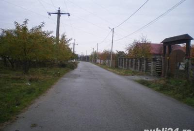 Teren de 2505 mp, în Central - 3