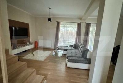 Casă cu 4 camere cu Teren 289 Mp în Dumbrăvița