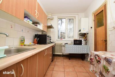 Apartament cu 4 camere decomandat în Titan - 13
