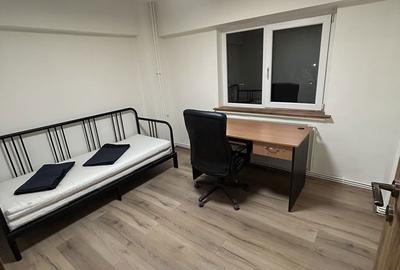 Apartament cu 3 camere decomandat în Exterior Vest - 6