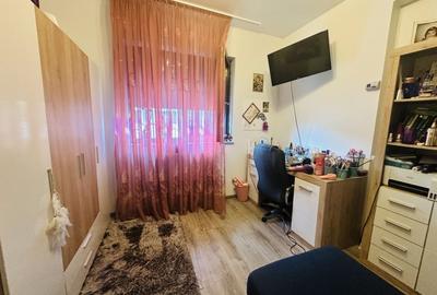 Casa superba insiruita cu 3 camere si curte langa scoala Petru Rares - 11