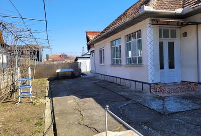 Casă individuală cu 3 camere cu Canalizare în Central - 3