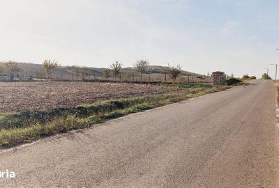 Teren de 4200 mp, în Central - 4