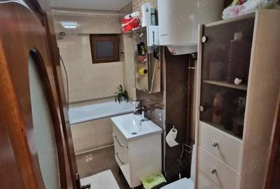 Apartament cu 3 camere decomandat în Central - 4