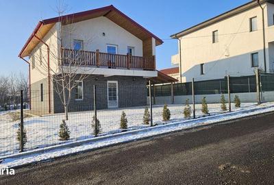 Casă cu 4 camere cu Teren 105 Mp în Popricani - 2