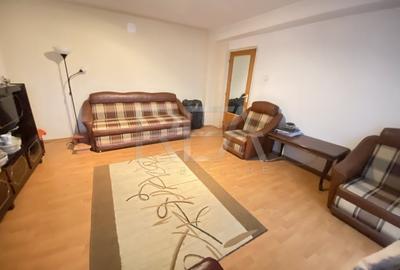 Apartament cu 3 camere decomandat în Rahova - 2