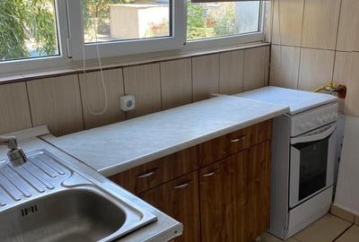 Apartament cu 3 camere decomandat în Veteranilor - 12