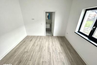 Casă cu 4 camere cu Teren 500 Mp în Holboca - 6