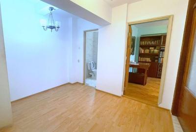 De vanzare – Apartament 3 camere   -R-uri -  Mazepa 1 - 10