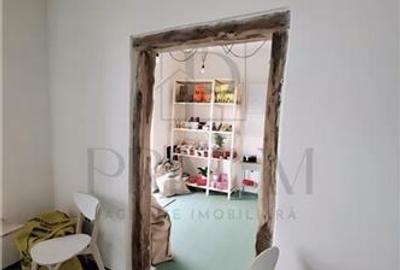 Spațiu comercial, de 40 mp, în P-ța Unirii - 2