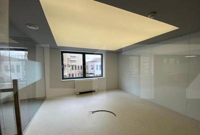 Spatiu deosebit in cladire clasa A - 9