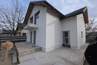 Ocazie in Caciulati! Casa idividuala noua la 15 minute de capitala! - 2