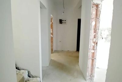 Casă cu 3 camere cu Teren 400 Mp în Dragomirești-Vale