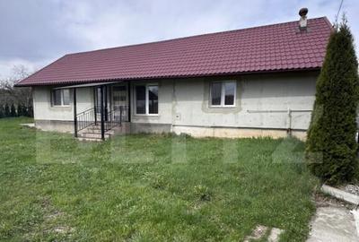 Casa de vanzare, zona deosebita , teren generos,Sali? - 19